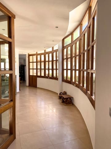 6 sovrum Villa till salu i Peguera / Paguera, Calvià med pool garage - 1 575 000 € (Ref: 8542394)