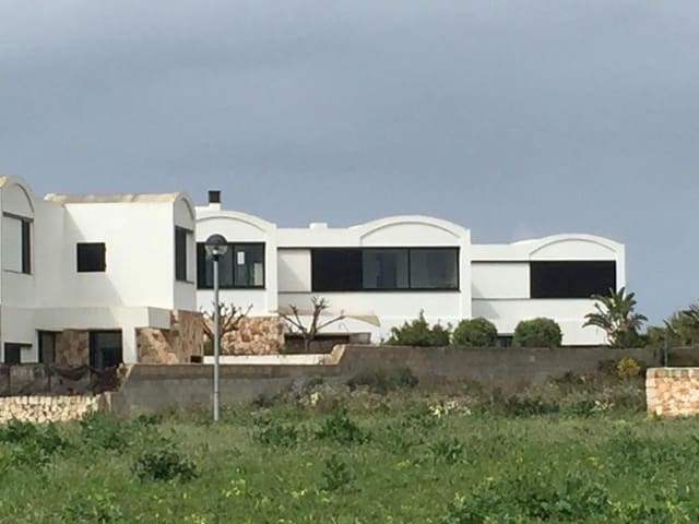 4 soverom Villa til salgs i Cala Blanca, Ciutadella de Menorca med svømmebasseng garasje - € 890 000 (Ref: 8735646)