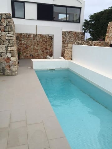 4 soverom Villa til salgs i Cala Blanca, Ciutadella de Menorca med svømmebasseng garasje - € 890 000 (Ref: 8735646)