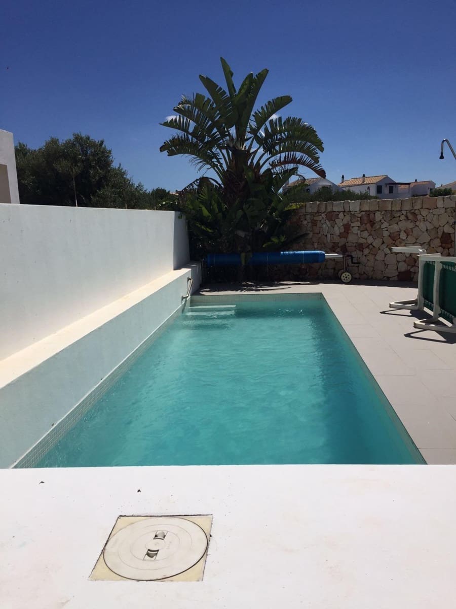 4 soveværelse Villa til salg i Cala Blanca med swimmingpool garage - € 890.000 (Ref: 8735646)