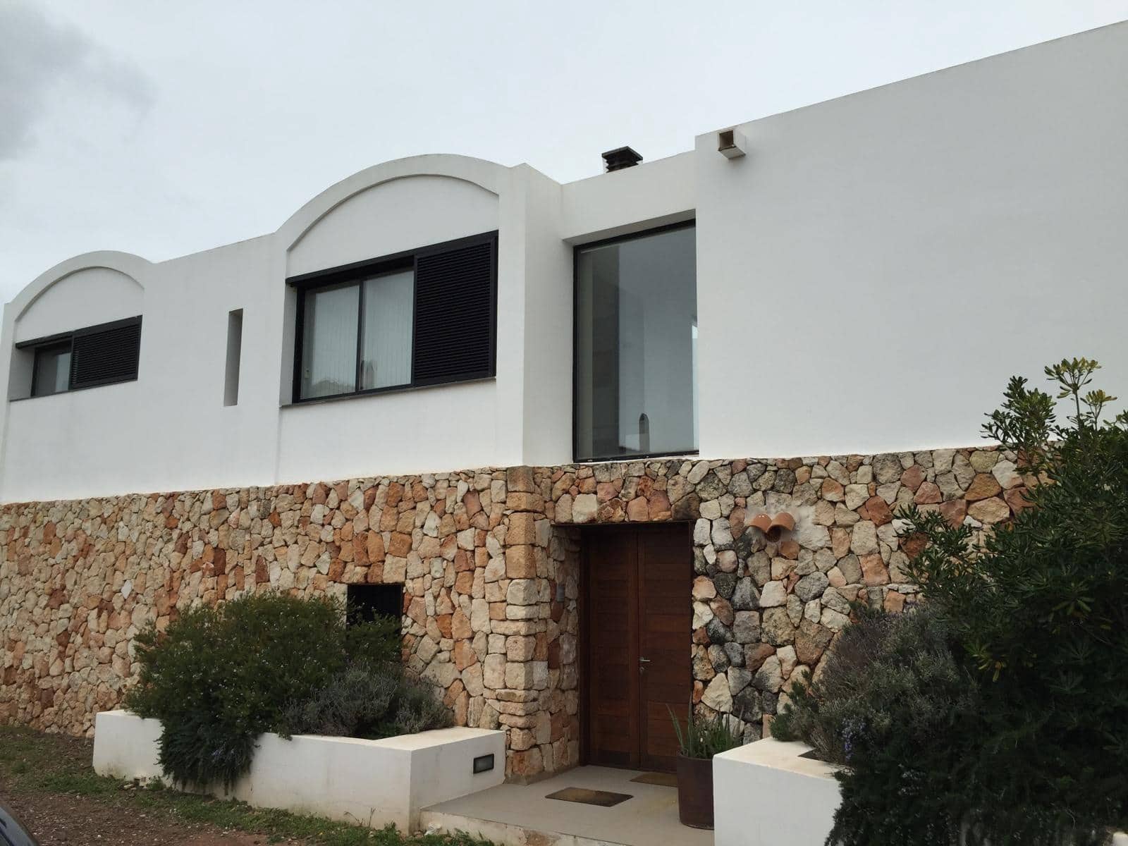 4 soveværelse Villa til salg i Cala Blanca med swimmingpool garage - € 890.000 (Ref: 8735646)