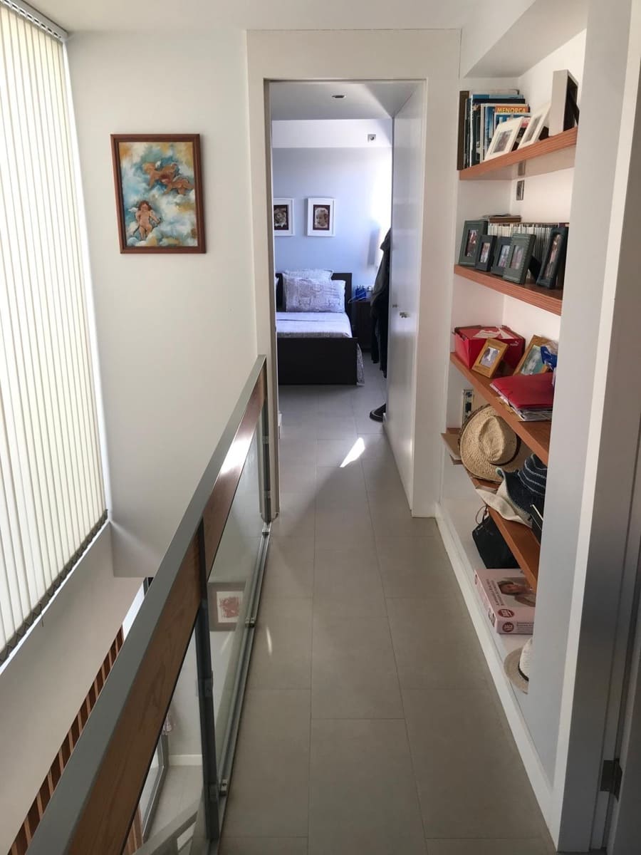 4 soveværelse Villa til salg i Cala Blanca med swimmingpool garage - € 890.000 (Ref: 8735646)