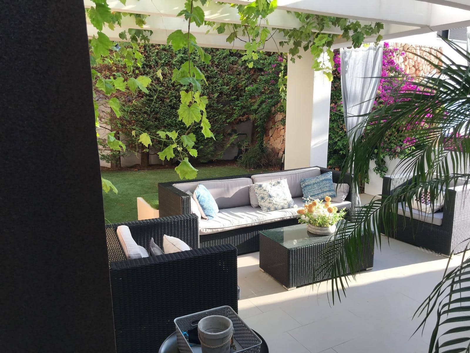 4 soveværelse Villa til salg i Cala Blanca med swimmingpool garage - € 890.000 (Ref: 8735646)