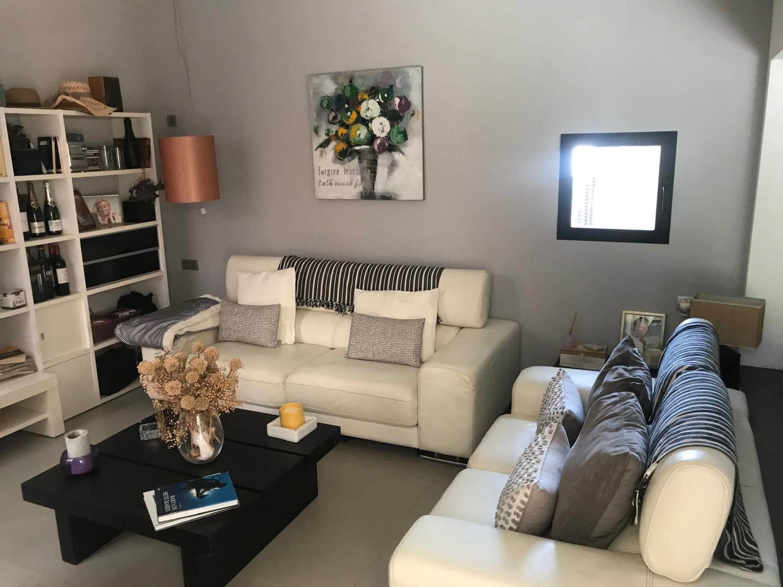 4 soveværelse Villa til salg i Cala Blanca med swimmingpool garage - € 890.000 (Ref: 8735646)