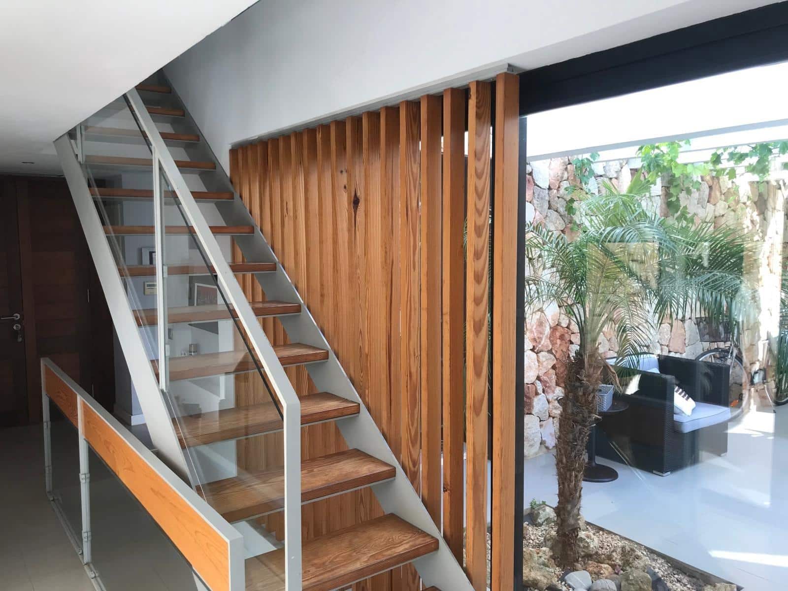 4 soveværelse Villa til salg i Cala Blanca med swimmingpool garage - € 890.000 (Ref: 8735646)