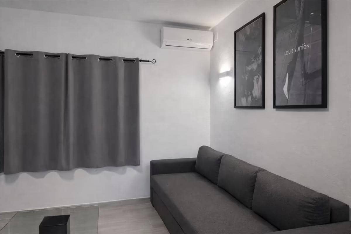 3 slaapkamer Rijtjeshuis te koop in Cala'n Porter - € 370.000 (Ref: 8957200)