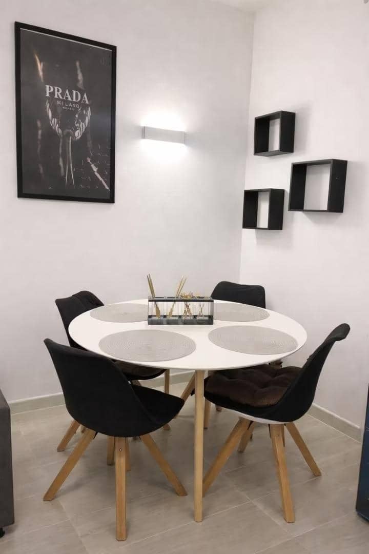 3 slaapkamer Rijtjeshuis te koop in Cala'n Porter - € 370.000 (Ref: 8957200)