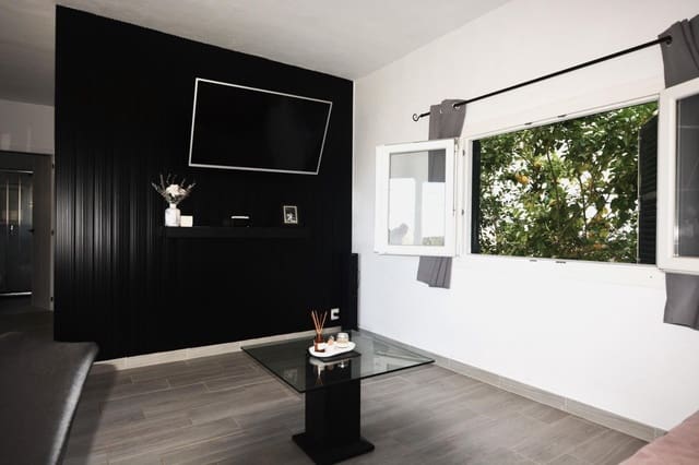 3 makuuhuone Rivitalo myytävänä paikassa Cala'n Porter, Alayor / Alaior - 370 000 € (Ref: 8957200)