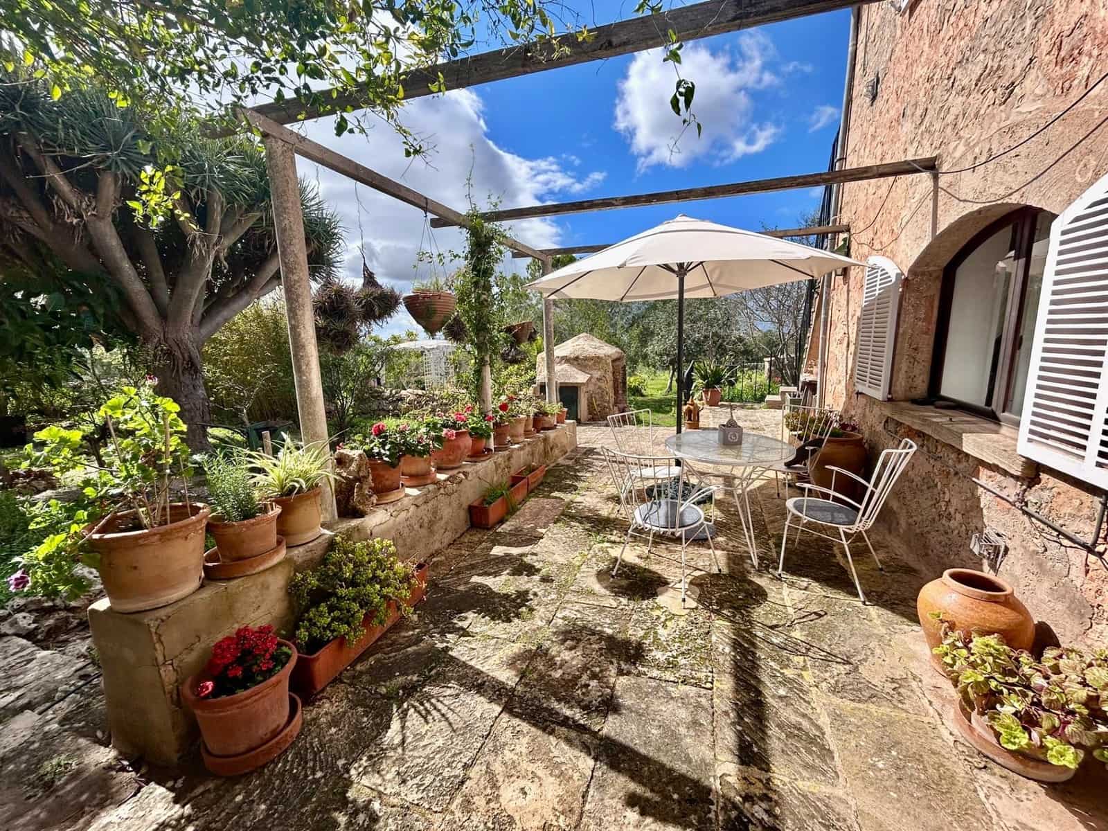 4 soveværelse Finca/Landehus til salg i Portol med garage - € 1.300.000 (Ref: 9021078)