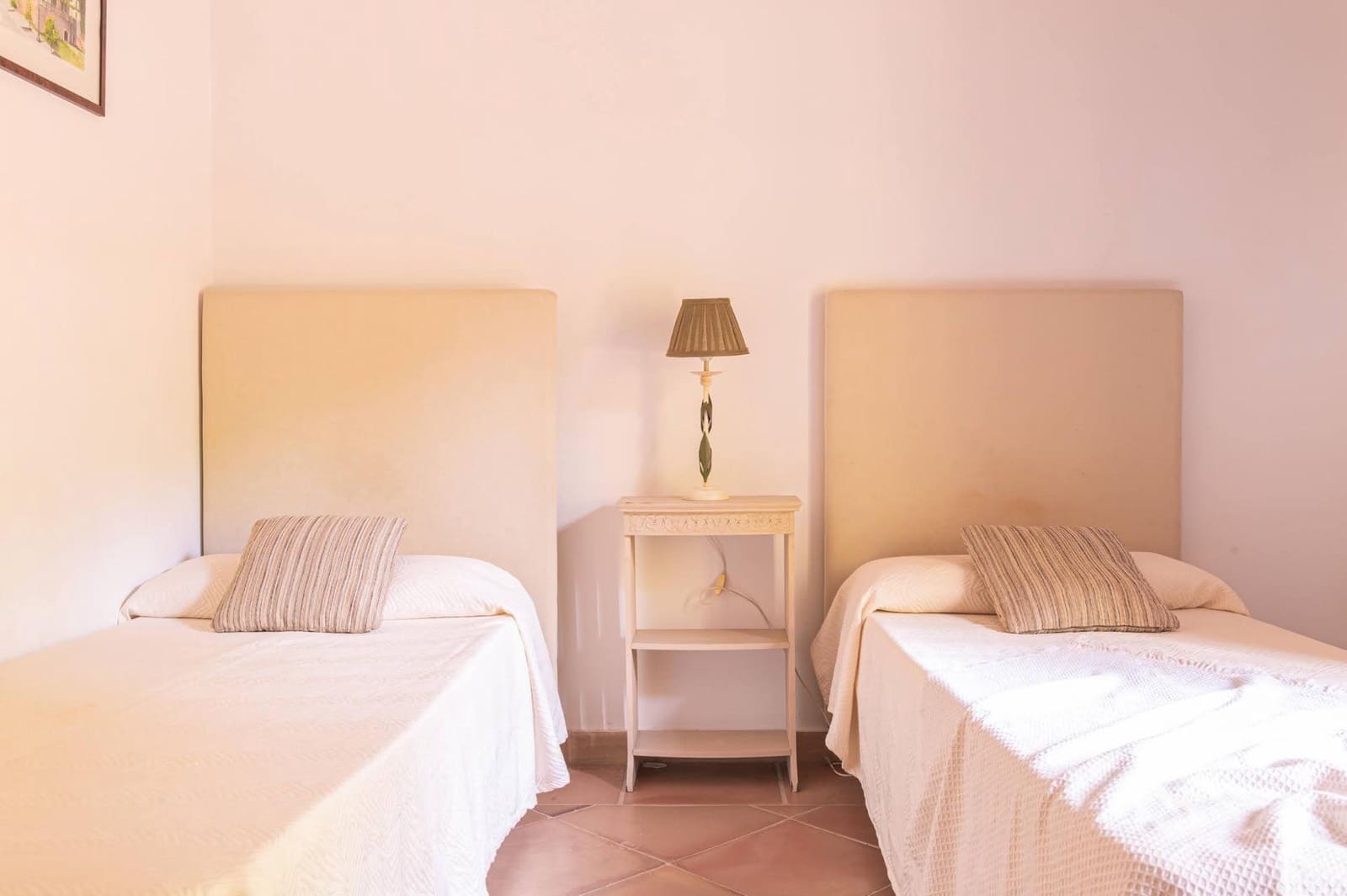 5 quarto Moradia para arrendar em Costa de los Pinos com piscina garagem - 6 000 € (Ref: 9059451)