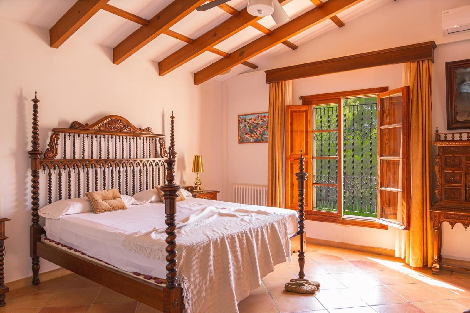 5 quarto Moradia para arrendar em Costa de los Pinos com piscina garagem - 6 000 € (Ref: 9059451)