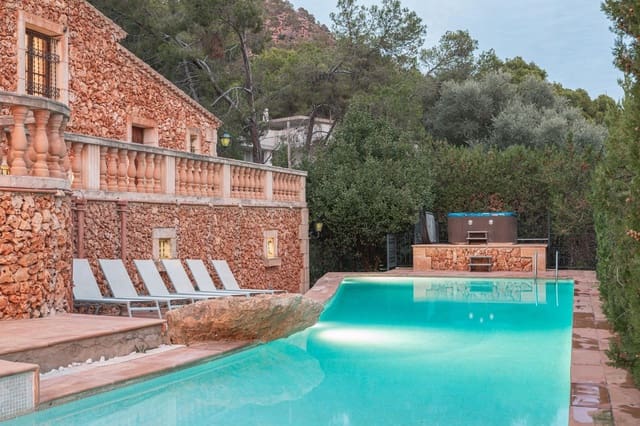 Villa/Maison de 5 chambres à louer à Costa de los Pinos, Son Servera avec piscine garage - 6 000 € (Ref: 9059451)