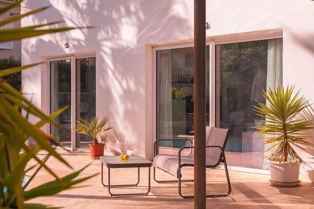 3 soveværelse Villa til salg i Port Verd, Son Servera med swimmingpool garage - € 950.000 (Ref: 9059454)