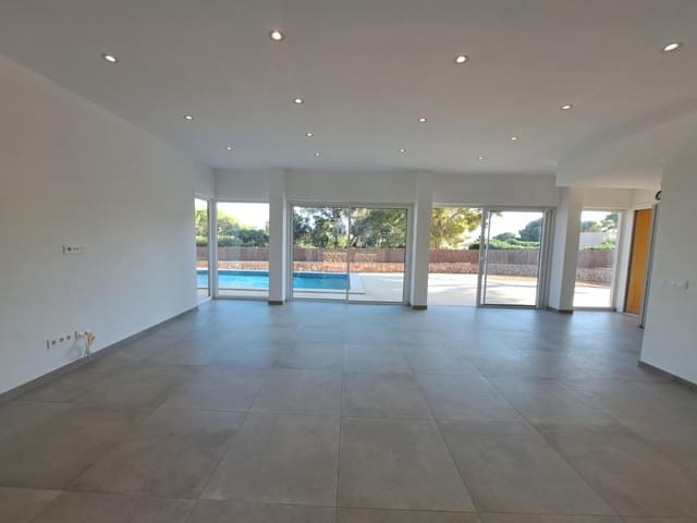 3 Zimmer Villa zu verkaufen in Llucmajor mit Pool - 950.000 € (Ref: 9078039)