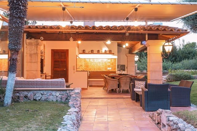 5 soverom Villa til salgs i Costa de los Pinos, Son Servera med svømmebasseng garasje - € 2 400 000 (Ref: 9078042)