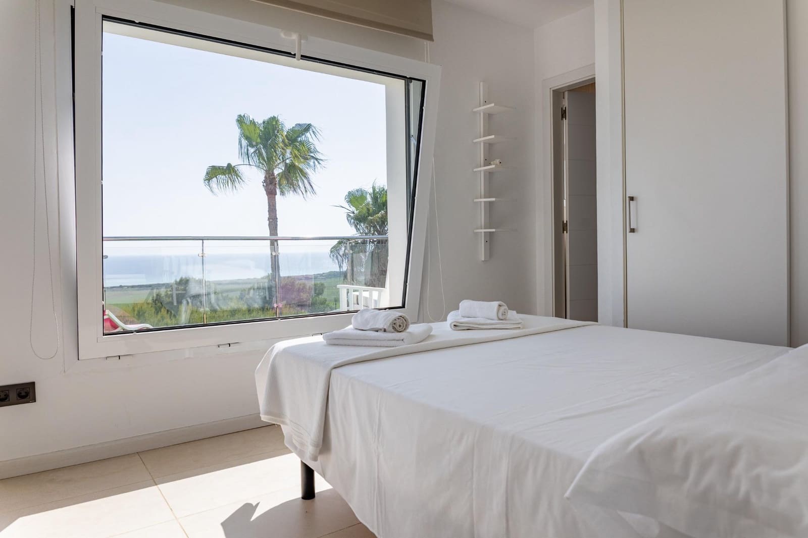 5 soverom Villa til salgs i Alayor / Alaior med garasje - € 1 800 000 (Ref: 9081535)