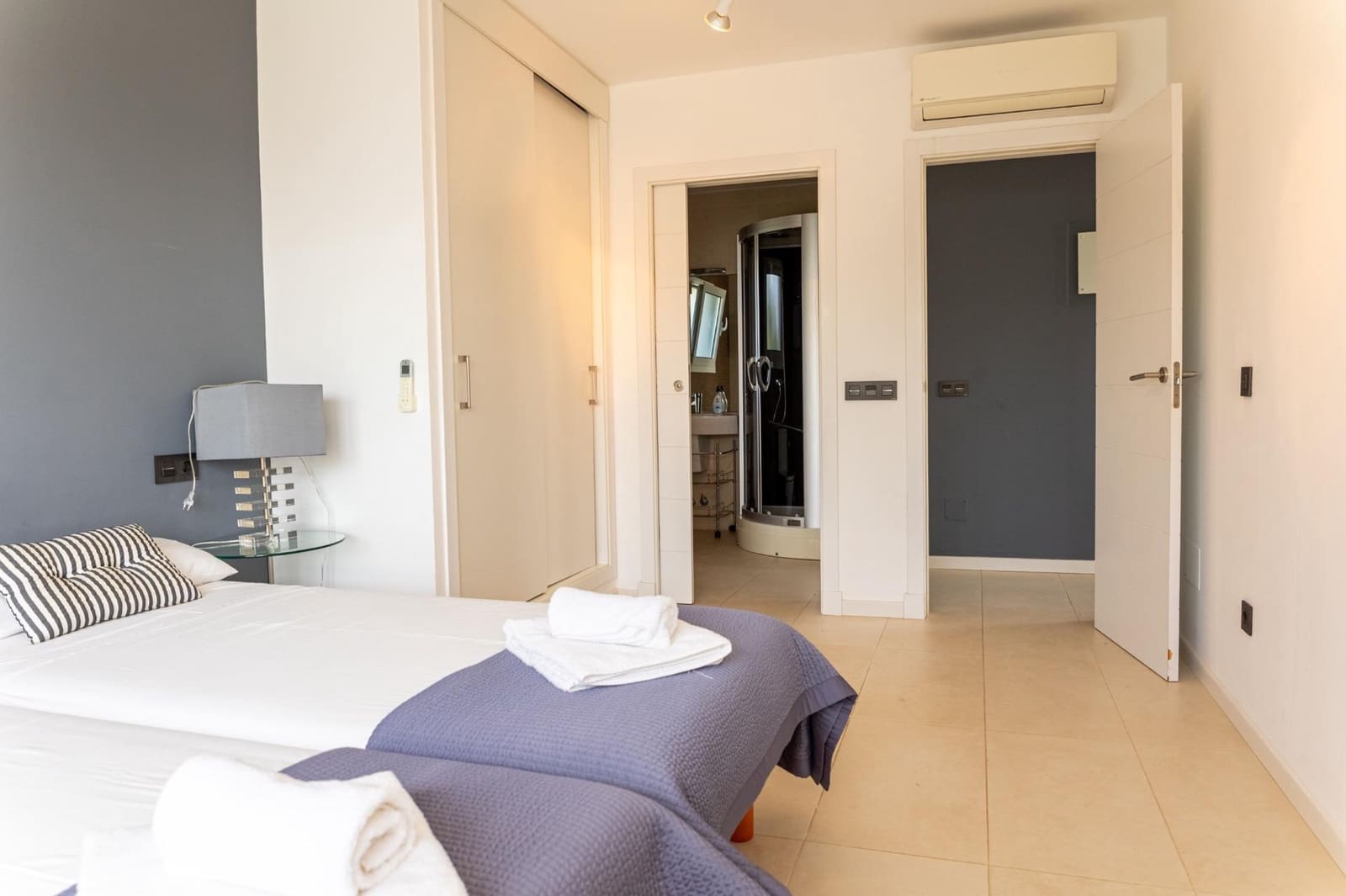 5 soverom Villa til salgs i Alayor / Alaior med garasje - € 1 800 000 (Ref: 9081535)