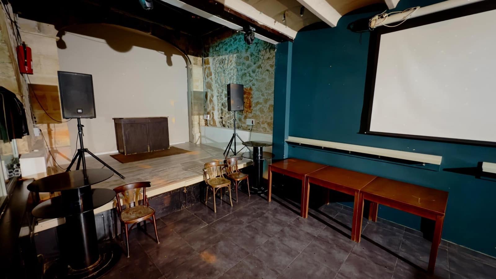 Commercial for sale in Algaida - € 64,800 (Ref: 9089864)