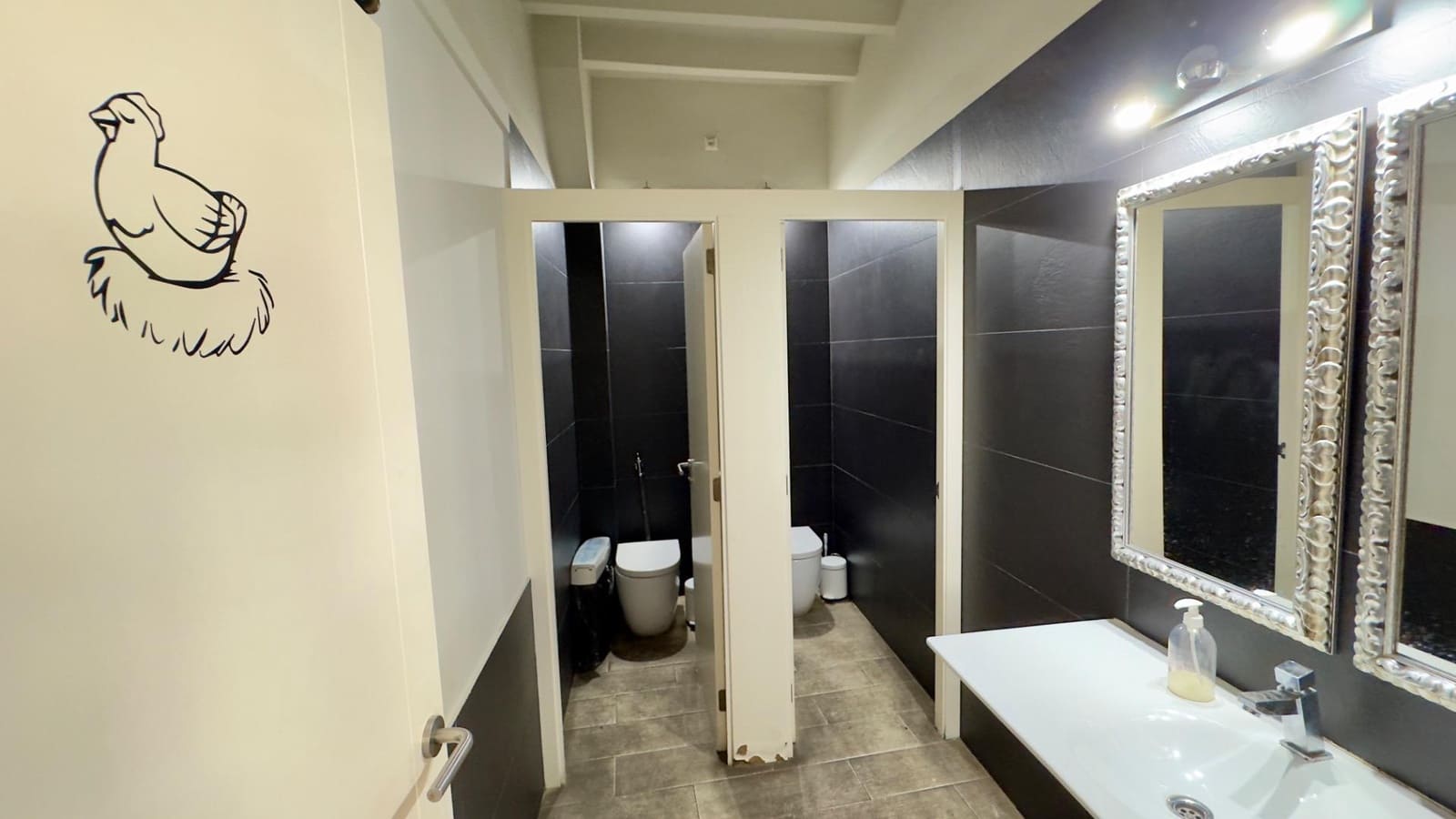 Commercial for sale in Algaida - € 64,800 (Ref: 9089864)