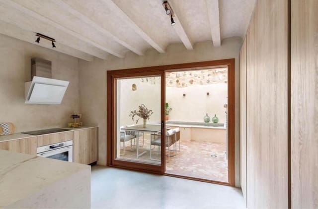 3 quarto Moradia em Banda para venda em Alaró com piscina - 750 000 € (Ref: 9099189)