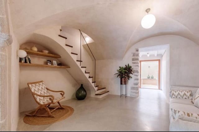 3 quarto Moradia em Banda para venda em Alaró com piscina - 750 000 € (Ref: 9099189)