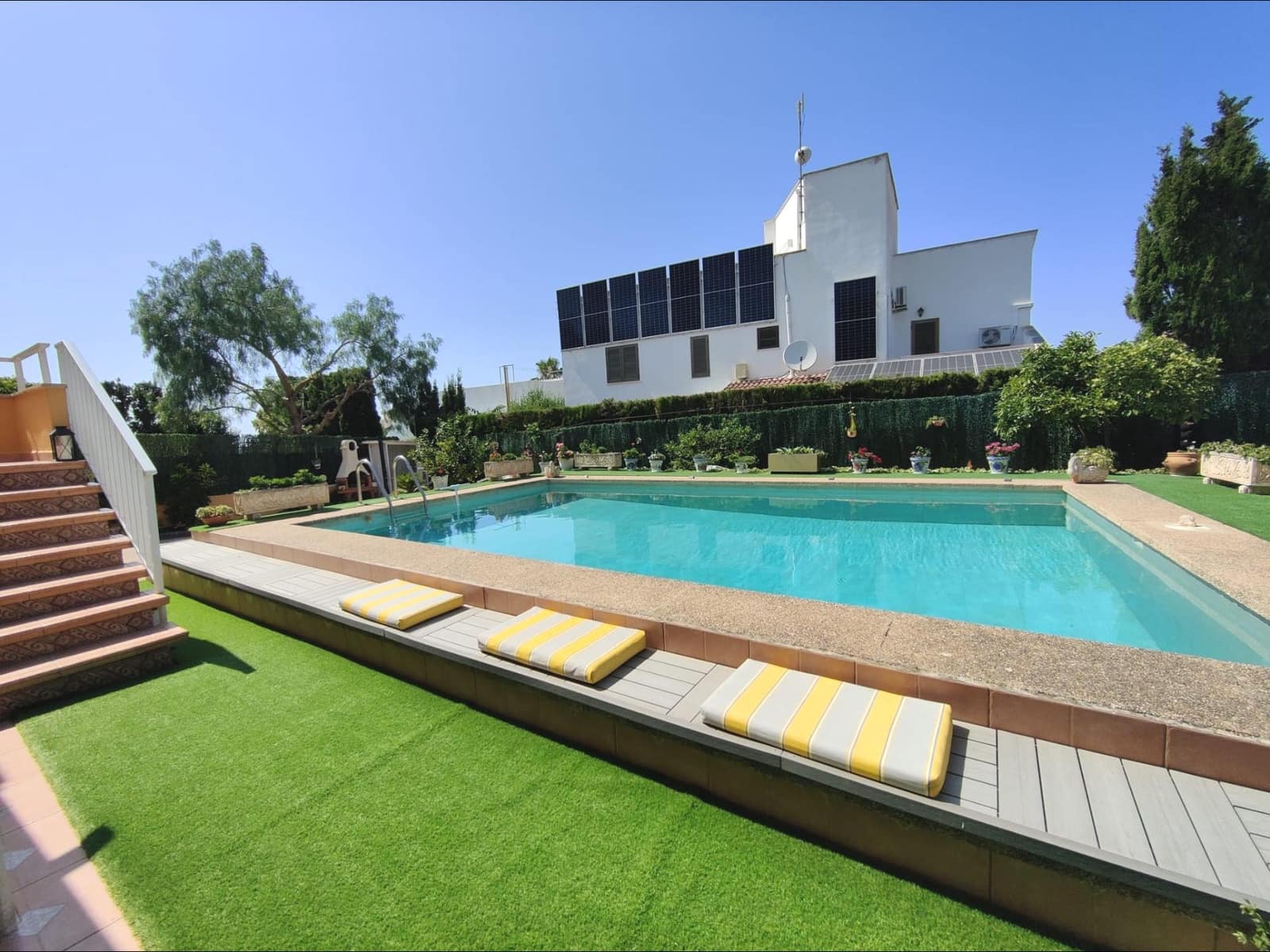 5 soveværelse Villa til salg i Badia Blava med swimmingpool garage - € 950.000 (Ref: 9112422)