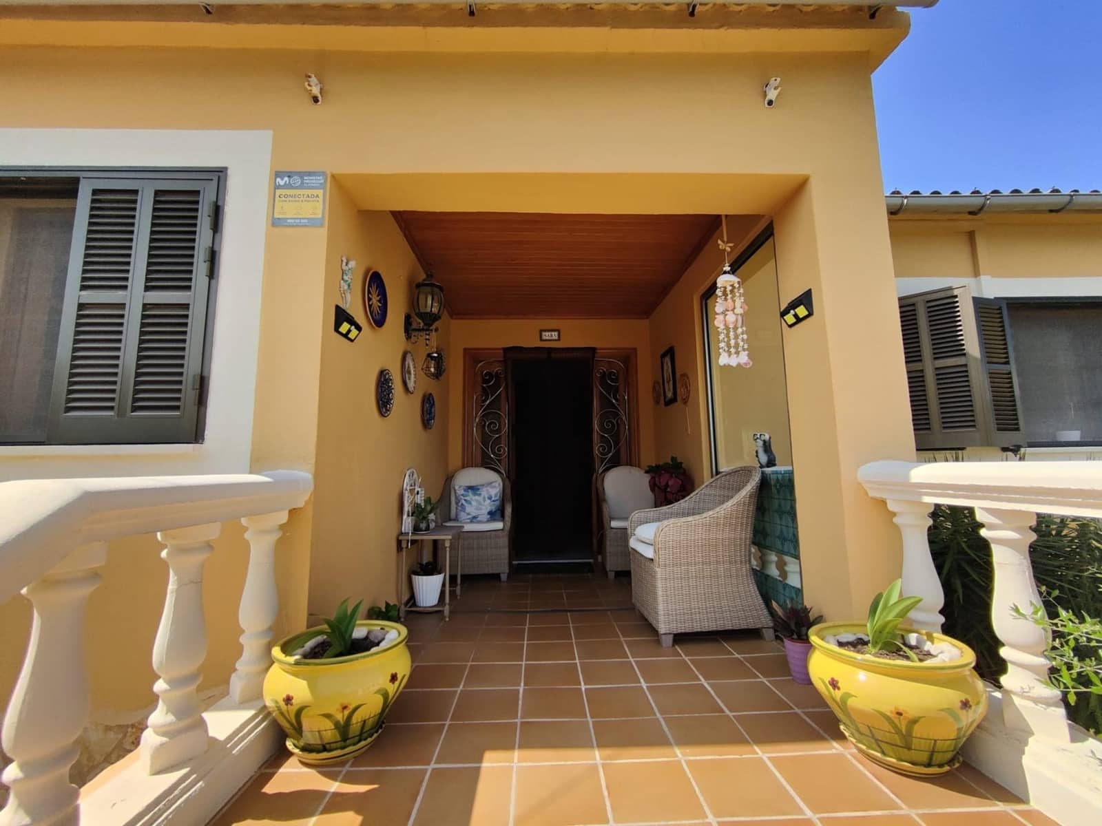5 bedroom Villa for sale in Badia Blava with pool garage - € 950,000 (Ref: 9112422)