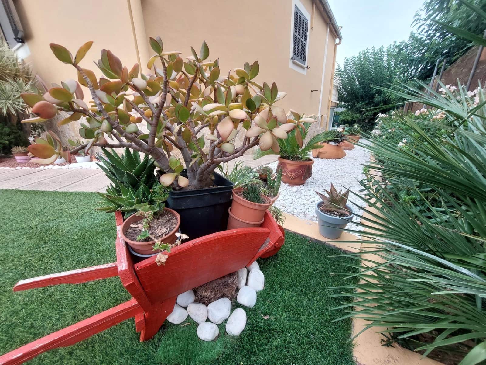 5 bedroom Villa for sale in Badia Blava with pool garage - € 950,000 (Ref: 9112422)