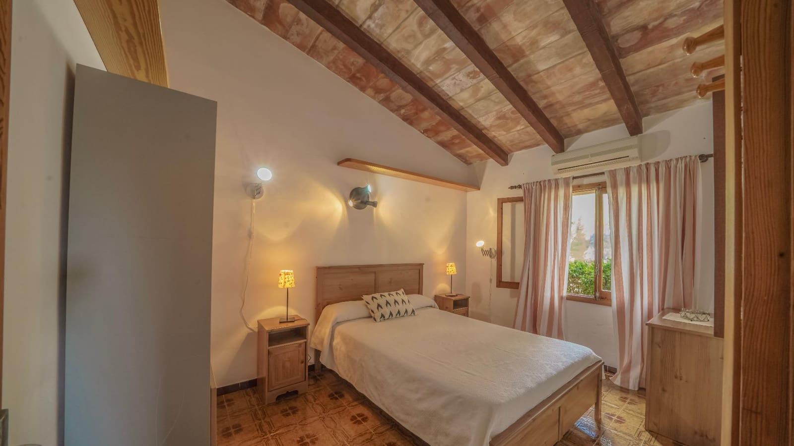 3 slaapkamer Finca/Landhuis te koop in Pollensa / Pollenca met zwembad - € 950.000 (Ref: 9114239)