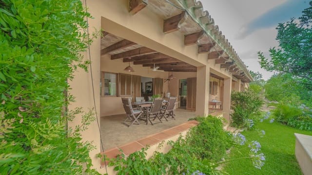 3 soveværelse Finca/Landehus til salg i Pollensa / Pollença med swimmingpool - € 950.000 (Ref: 9114239)