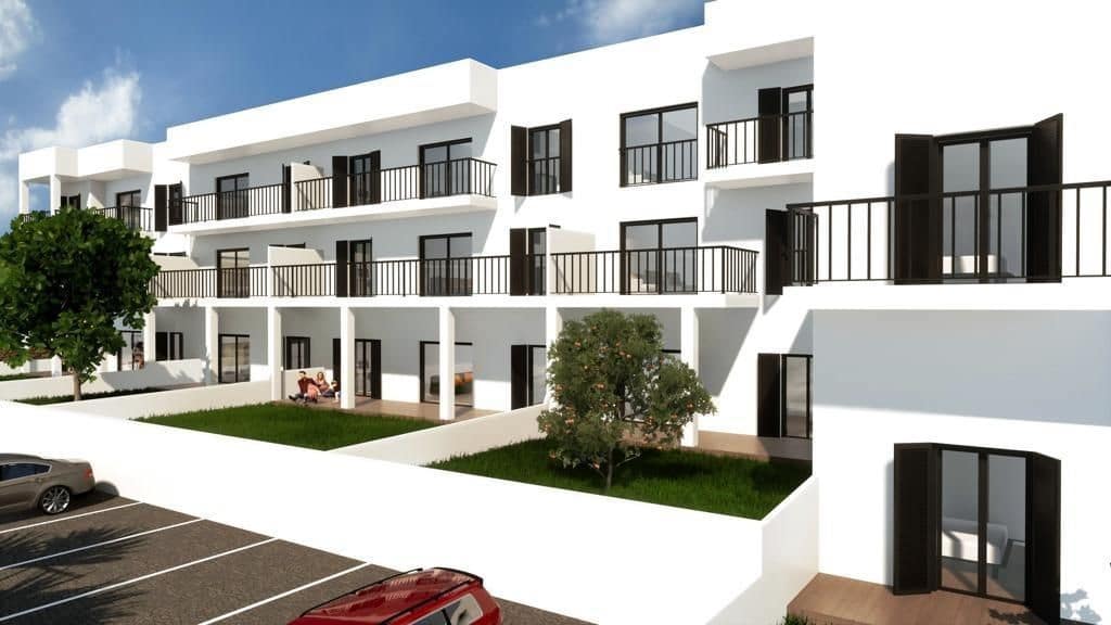 2 soveværelse Lejlighed til salg i Cala Bona med garage - € 316.800 (Ref: 9128327)