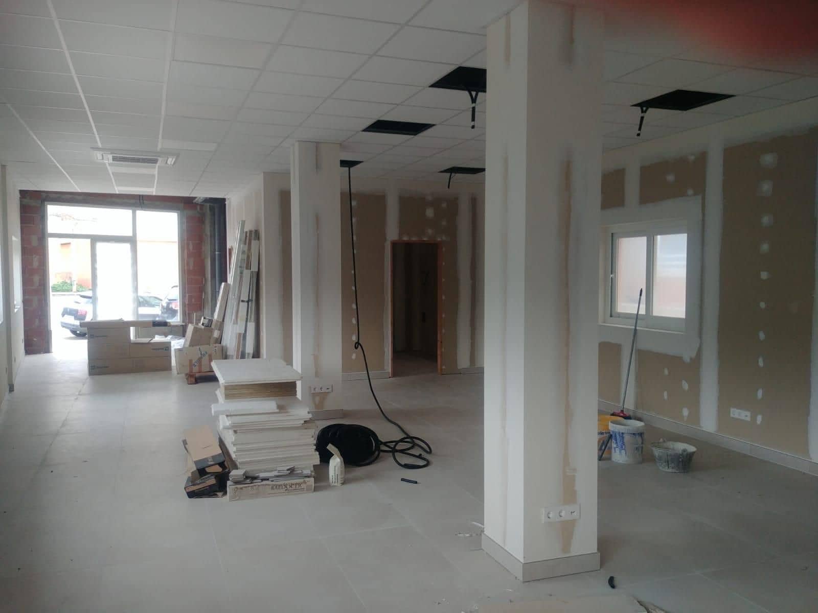 Commercieel te koop in Cala Ratjada met garage - € 790.000 (Ref: 9128341)