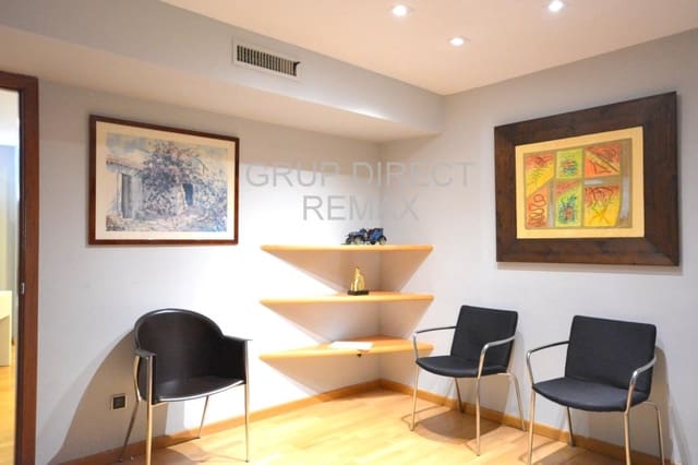 4 sypialnia Biuro na sprzedaż w Sant Jaume, Palma de Mallorca - 585 000 € (Ref: 9149336)