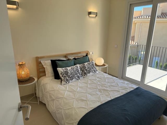 2 soverom Villa til salgs i Campos med svømmebasseng garasje - € 695 000 (Ref: 9159539)