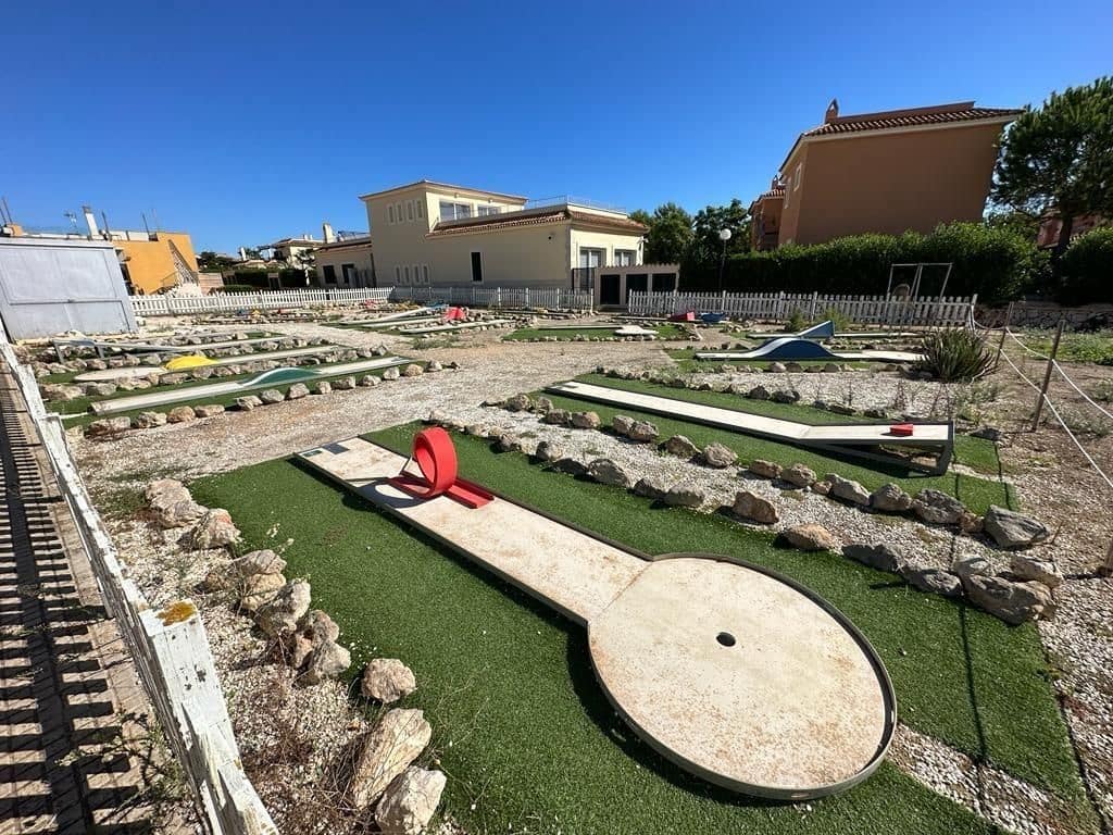 2 soverom Villa til salgs i Campos med svømmebasseng garasje - € 695 000 (Ref: 9159539)