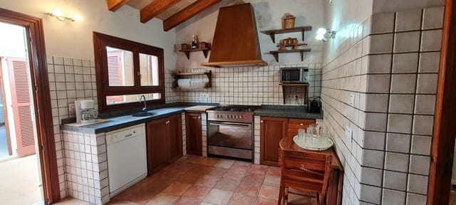 Adosado de 7 habitaciones en Artà en venta - 2.395.000 € (Ref: 9159541)