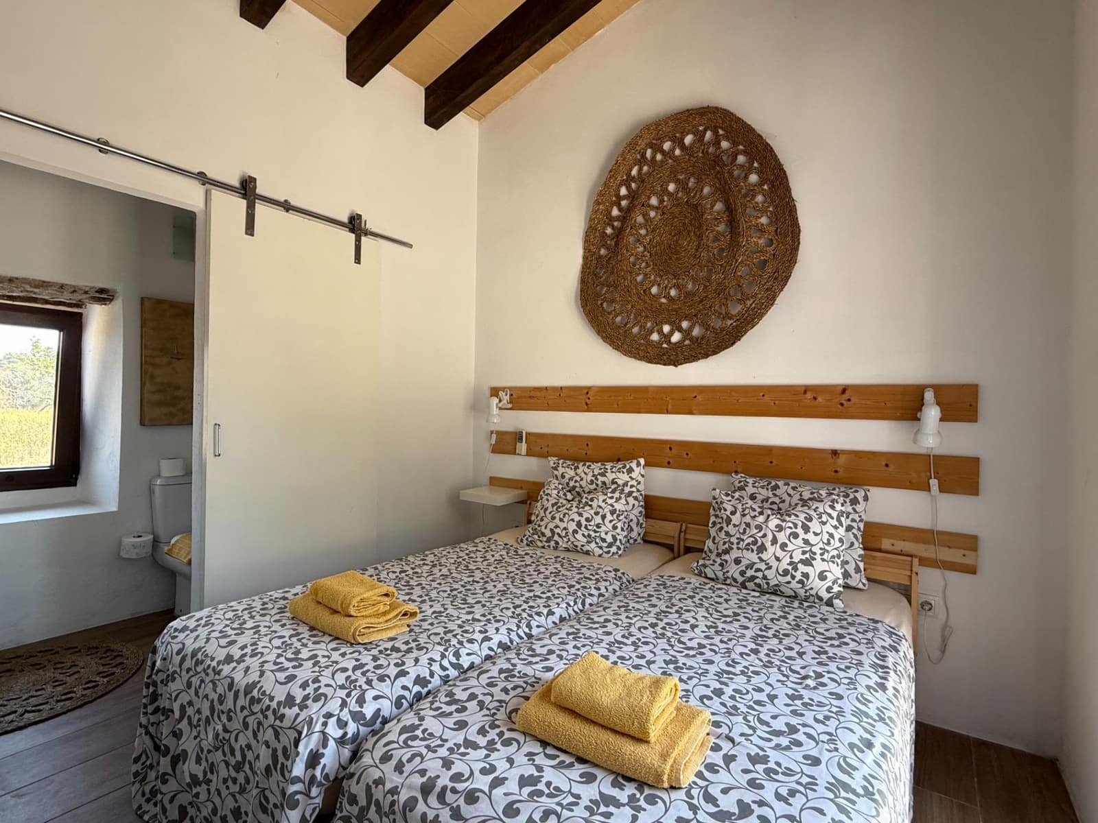 2 soveværelse Finca/Landehus til salg i Campanet med swimmingpool garage - € 695.000 (Ref: 9169603)