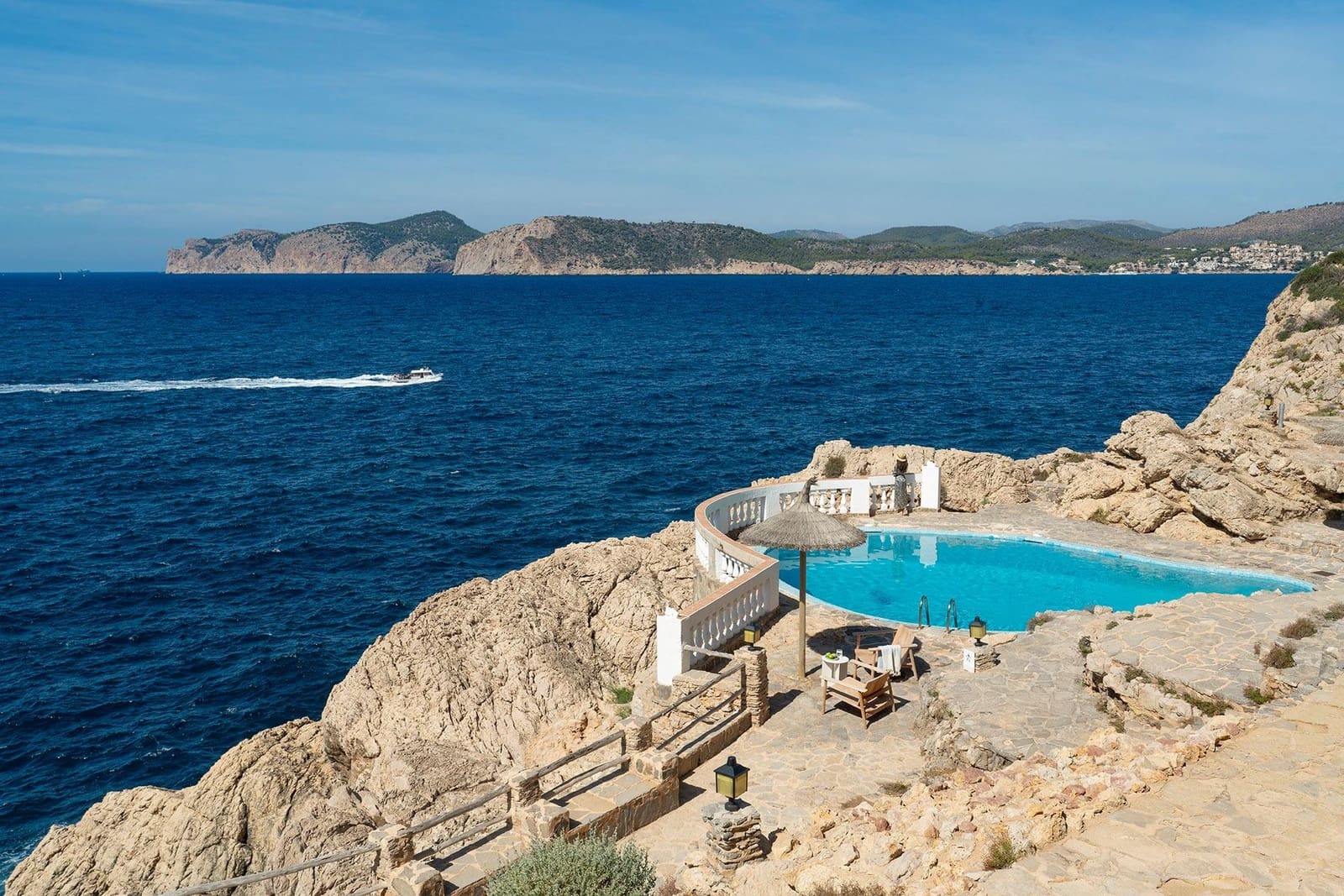 3 slaapkamer Appartement te koop in Santa Ponsa met zwembad - € 1.395.000 (Ref: 9197800)