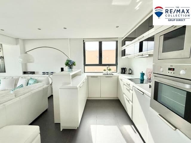 Ático de 2 habitaciones en Santa Ponsa, Calvià en venta con piscina - 695.000 € (Ref: 9215146)