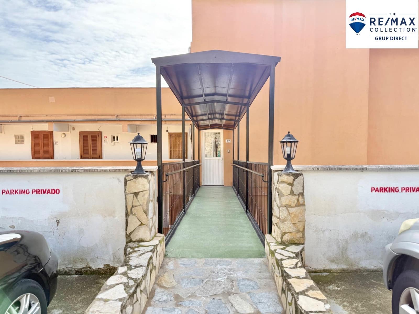 Ático de 2 habitaciones en Santa Ponsa en venta con piscina - 695.000 € (Ref: 9215146)