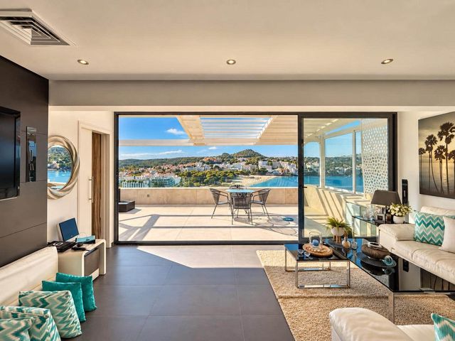 2 makuuhuone Kattohuoneisto myytävänä paikassa Santa Ponsa, Calvià mukana uima-altaan - 635 000 € (Ref: 9215146)