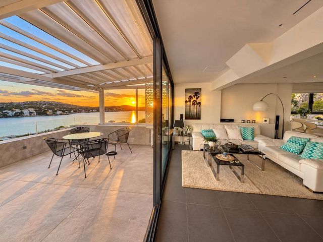 2 makuuhuone Kattohuoneisto myytävänä paikassa Santa Ponsa, Calvià mukana uima-altaan - 635 000 € (Ref: 9215146)