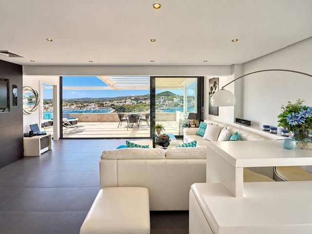 2 makuuhuone Kattohuoneisto myytävänä paikassa Santa Ponsa, Calvià mukana uima-altaan - 635 000 € (Ref: 9215146)