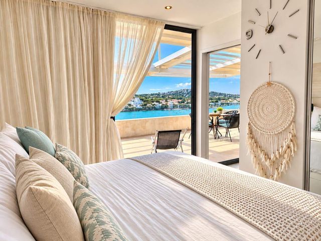 2 makuuhuone Kattohuoneisto myytävänä paikassa Santa Ponsa, Calvià mukana uima-altaan - 635 000 € (Ref: 9215146)
