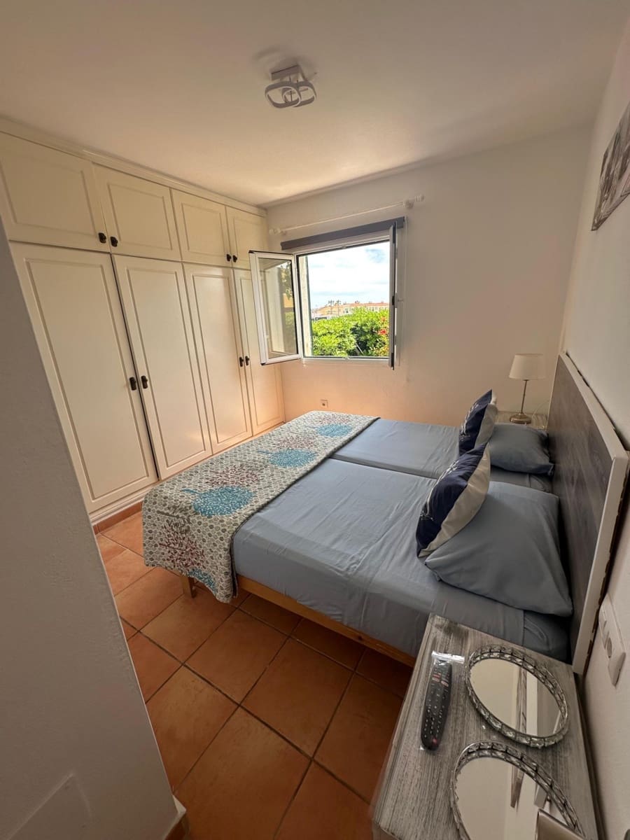 Adosado de 4 habitaciones en Cala'n Blanes en venta con piscina - 585.000 € (Ref: 9217476)