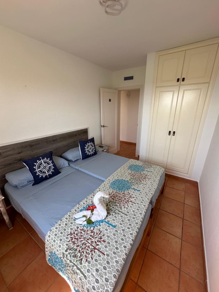 Adosado de 4 habitaciones en Cala'n Blanes en venta con piscina - 585.000 € (Ref: 9217476)