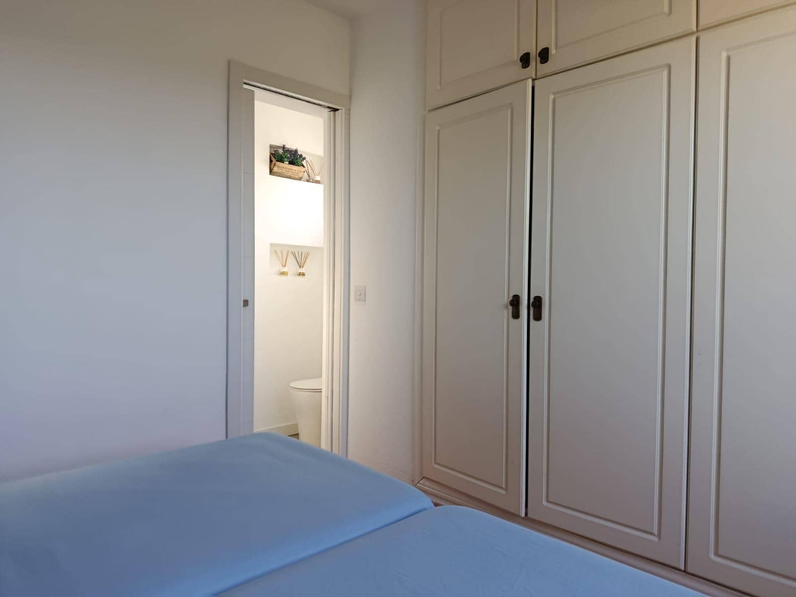 Adosado de 4 habitaciones en Cala'n Blanes en venta con piscina - 585.000 € (Ref: 9217476)