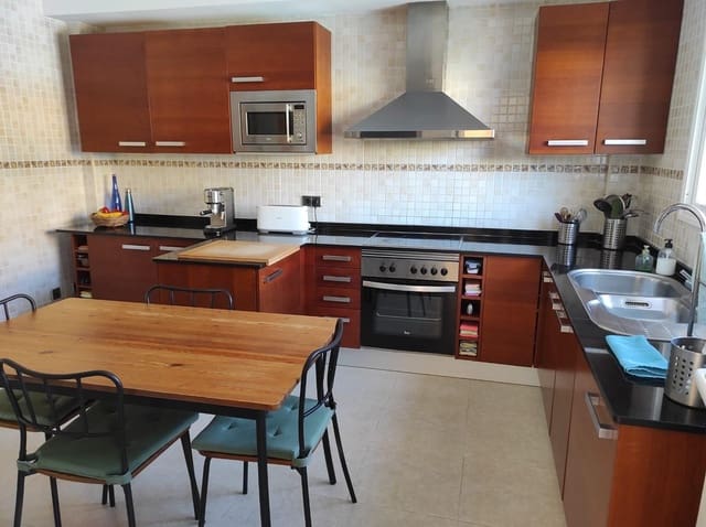 3 slaapkamer Rijtjeshuis te koop in Puig de Ros, Llucmajor met zwembad garage - € 745.000 (Ref: 9217477)