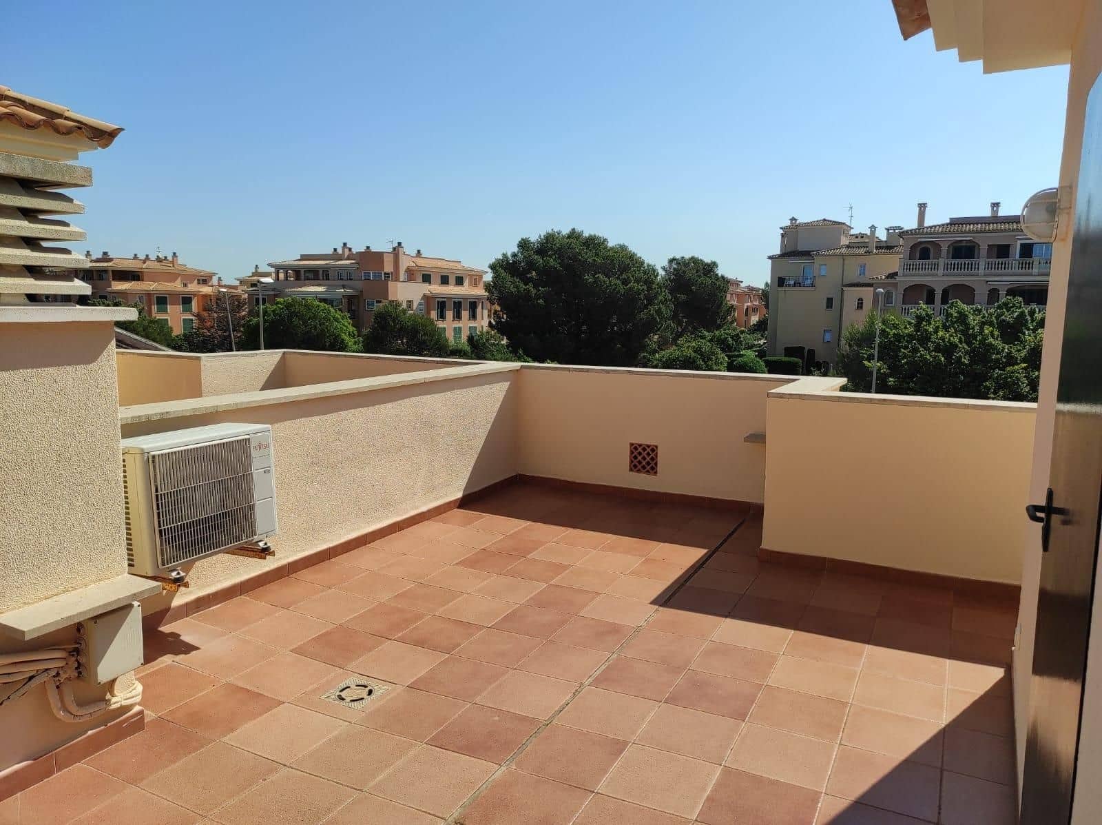 3 slaapkamer Rijtjeshuis te koop in Puig de Ros met zwembad garage - € 745.000 (Ref: 9217477)