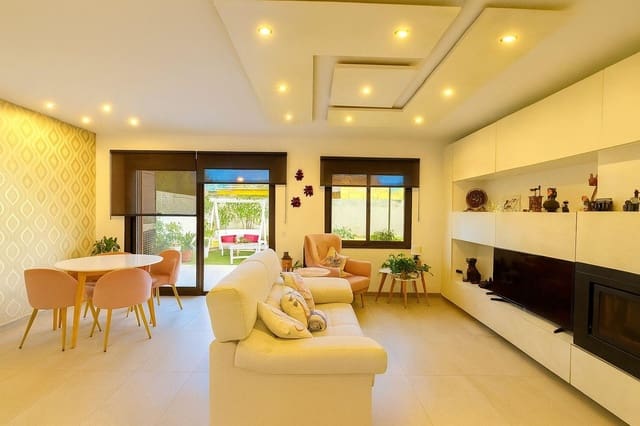 2 quarto Moradia Geminada para venda em Santa Ponsa, Calvià com piscina - 650 000 € (Ref: 9269825)